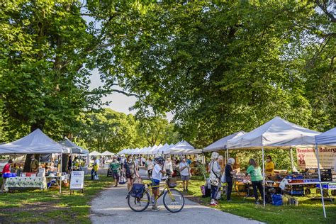 Lincoln park farmers market - The Lincoln Park Farmers Market team works hard to create a market that is an excellent source of local products, a profitable space for vendors, and a place for community connection. We hope that...